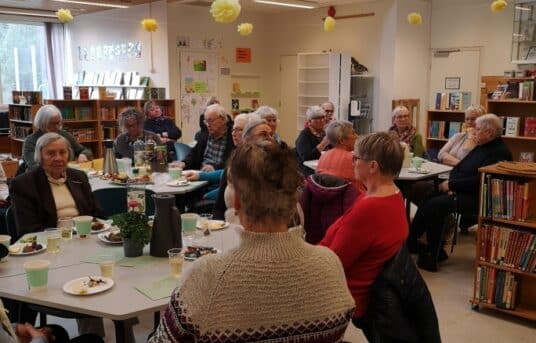Medlemsmøte med tema hage