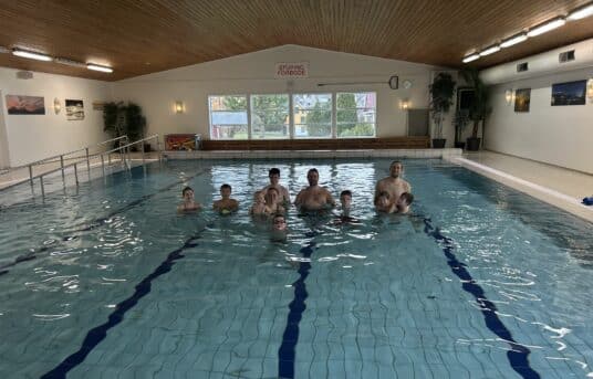 Bading med BURG i Sulabadet