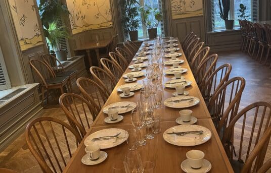 Julemøte på Nedre Foss Gård – Et vellykket arrangement i tradisjonsrike omgivelser